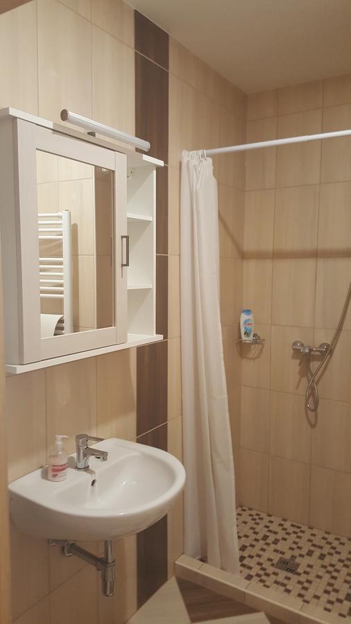 Balaton Panzio Bed & Breakfast Balatonbereny Exterior photo